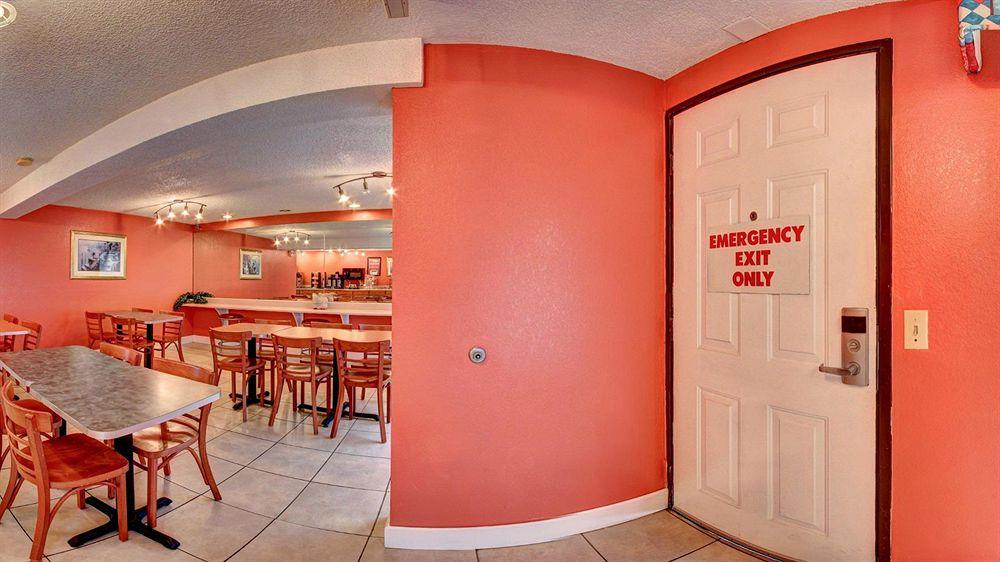 Econo Lodge Pooler - Savannah I-95 Extérieur photo