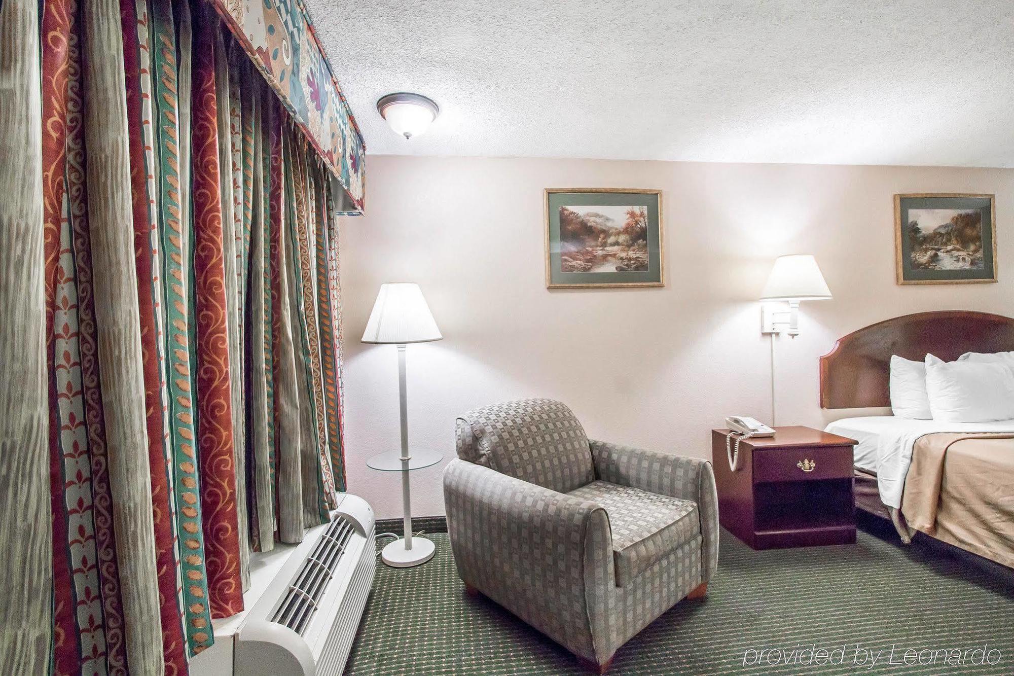 Econo Lodge Pooler - Savannah I-95 Extérieur photo
