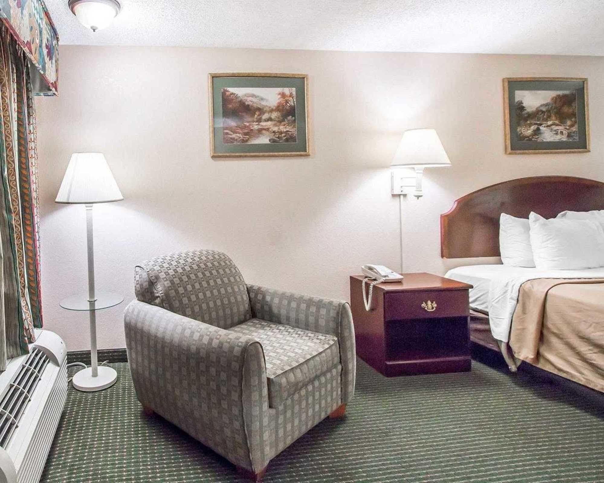 Econo Lodge Pooler - Savannah I-95 Extérieur photo